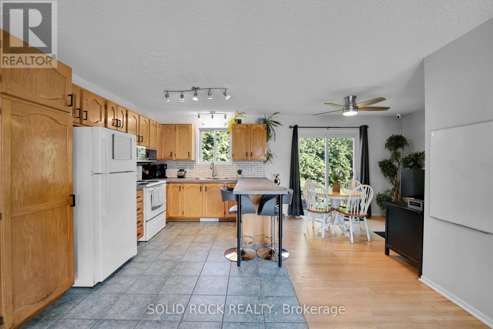 17 BLAIS STREET - 9