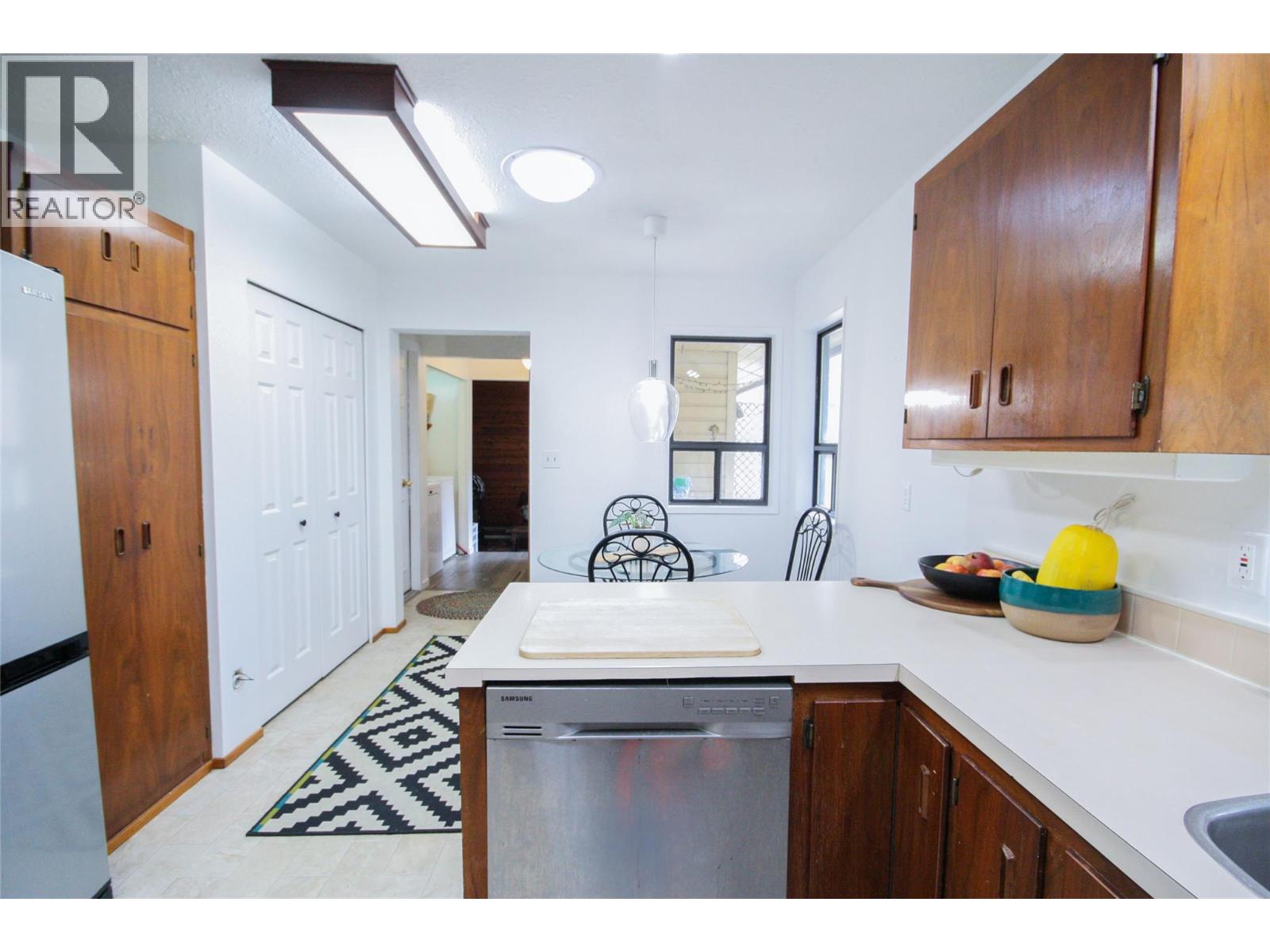 1402 Amhurst Road - 22