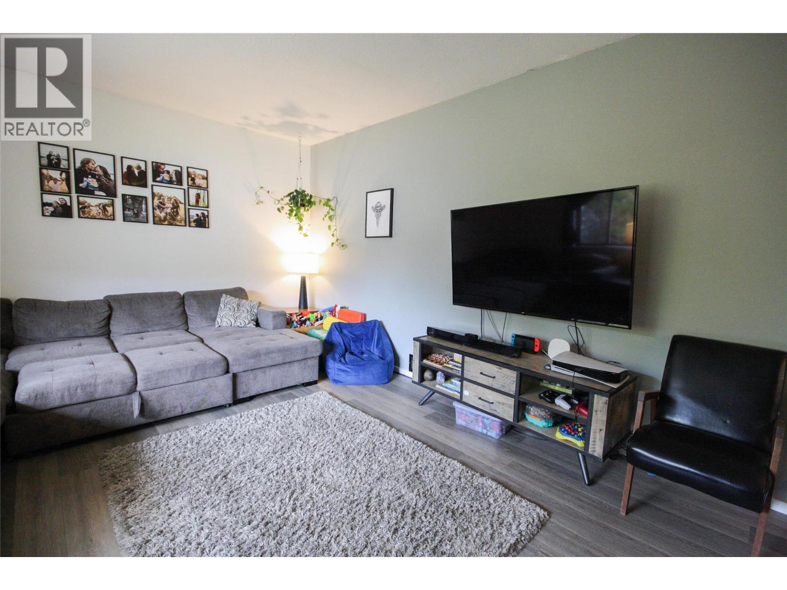 1402 Amhurst Road - 8