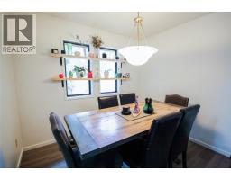 Kitchen - 1402 Amhurst Road, Sicamous, BC V0E2V0 Photo 11