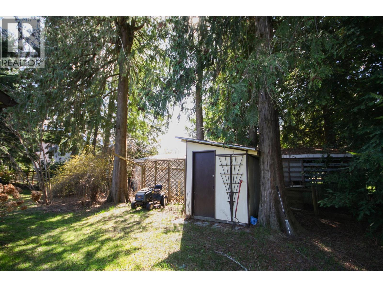 1402 Amhurst Road - 34