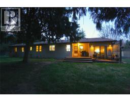 1402 Amhurst Road, Sicamous, BC V0E2V0 Photo 39