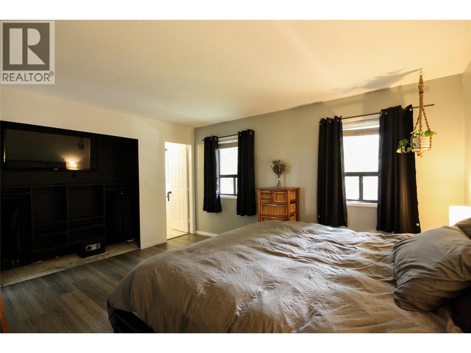 1402 Amhurst Road - 31