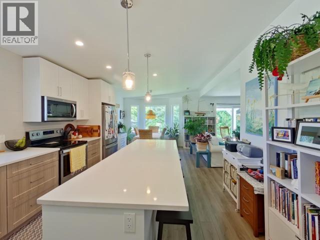 101-7440 NOOTKA STREET - 15