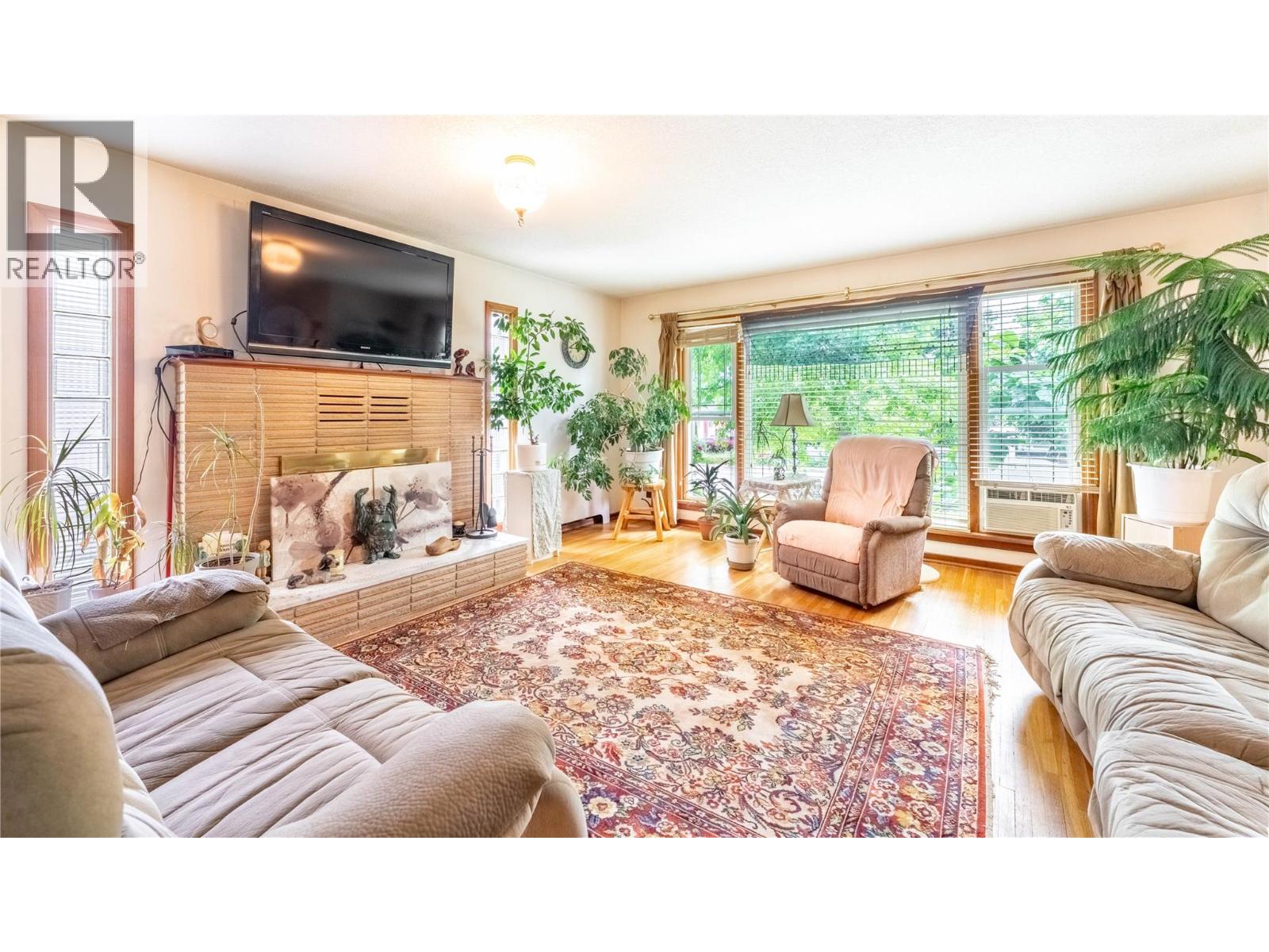 306 11TH N Avenue - 12
