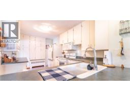 Bedroom - 306 11th  N Avenue, Creston, BC V0B1G0 Photo 8