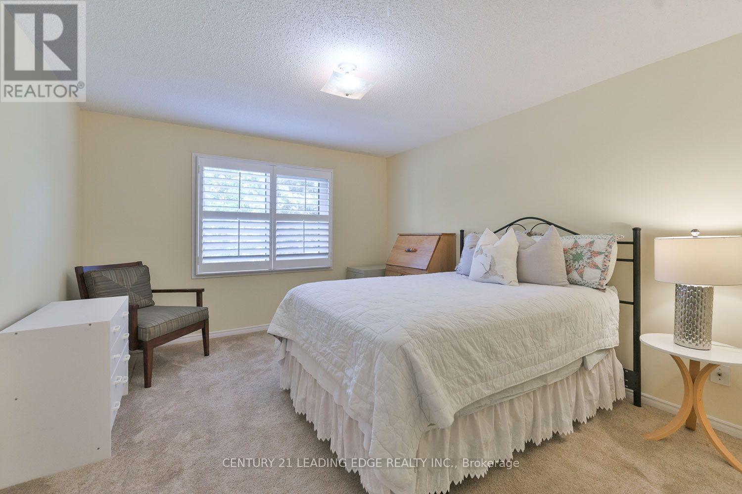 14 MONTROSE CRESCENT - Image 33