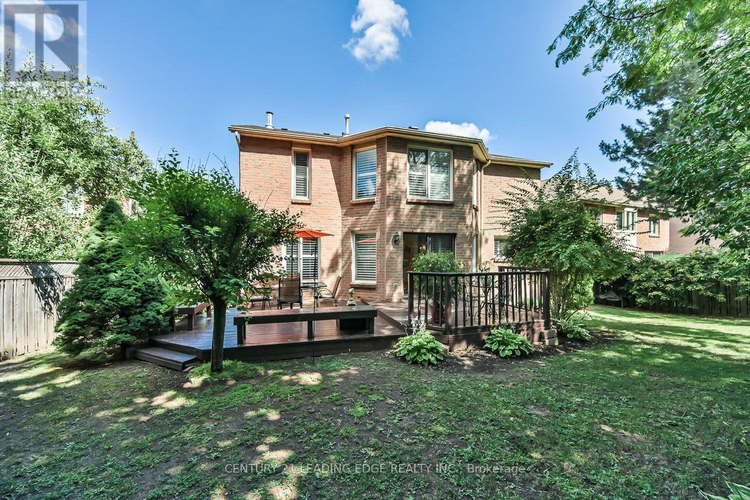14 MONTROSE CRESCENT - 47