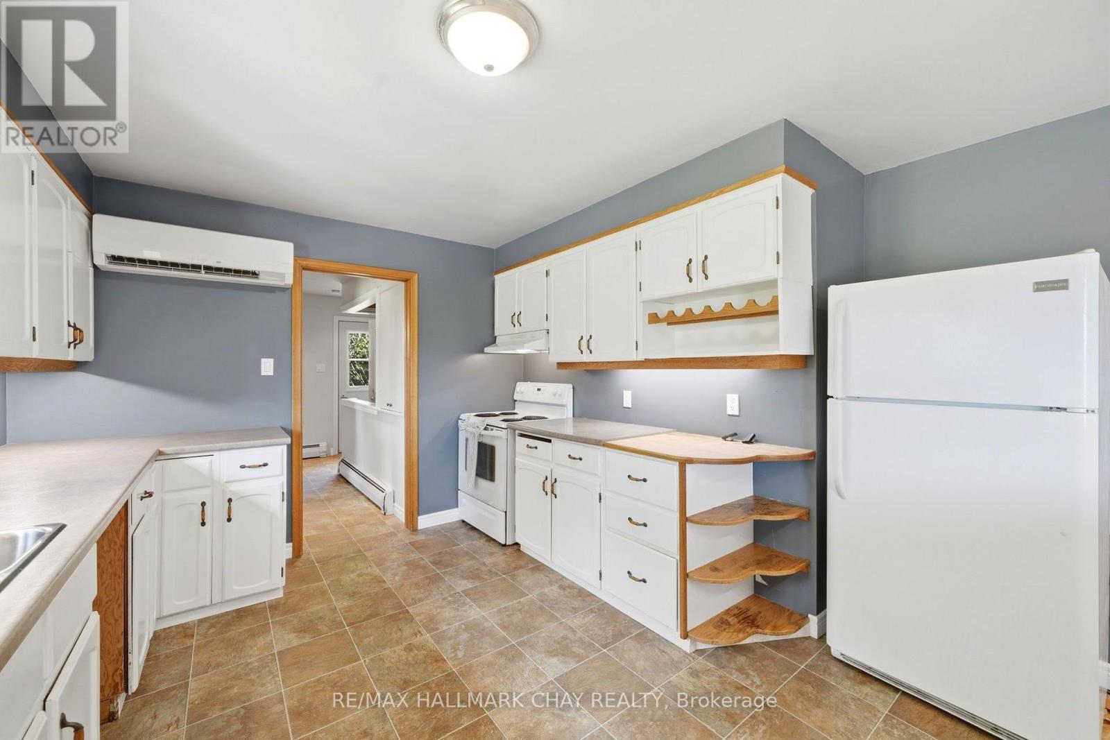 14 DOUGLAS DRIVE - 12