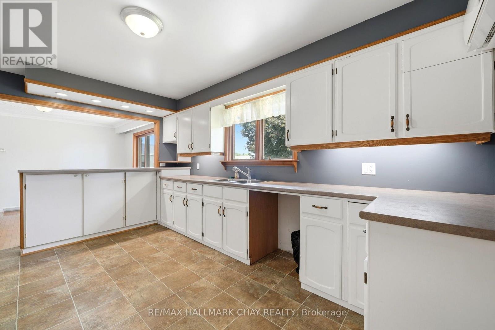 14 DOUGLAS DRIVE - 14