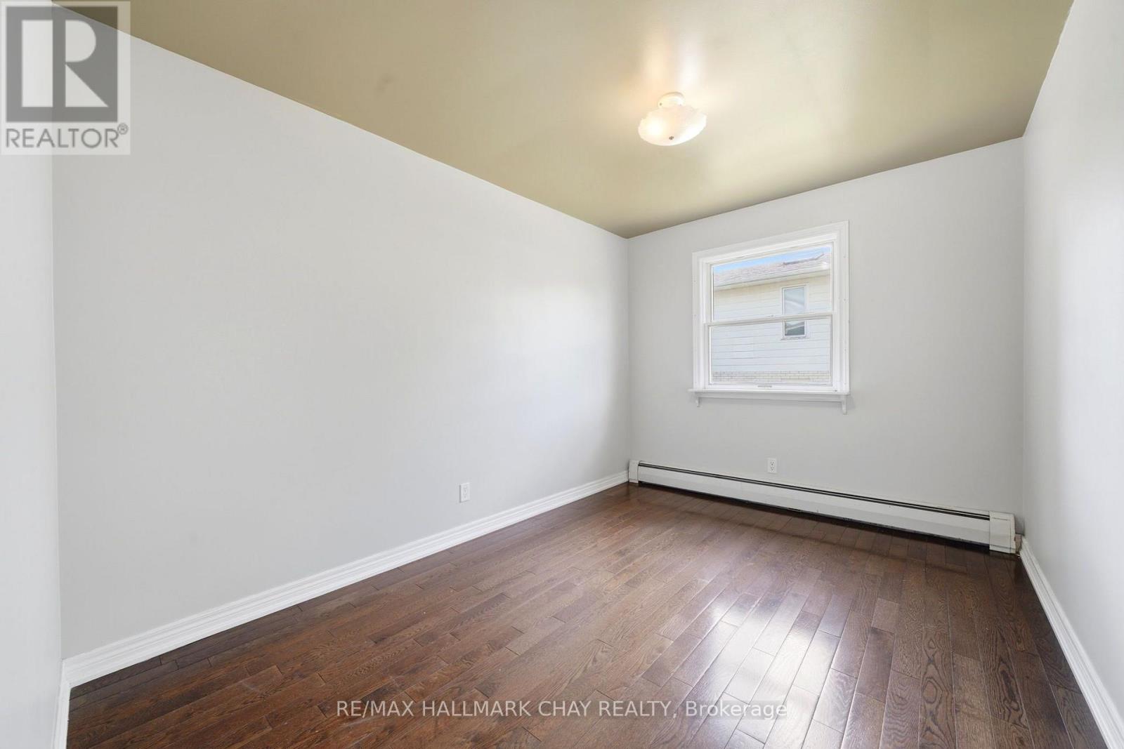 14 DOUGLAS DRIVE - 21