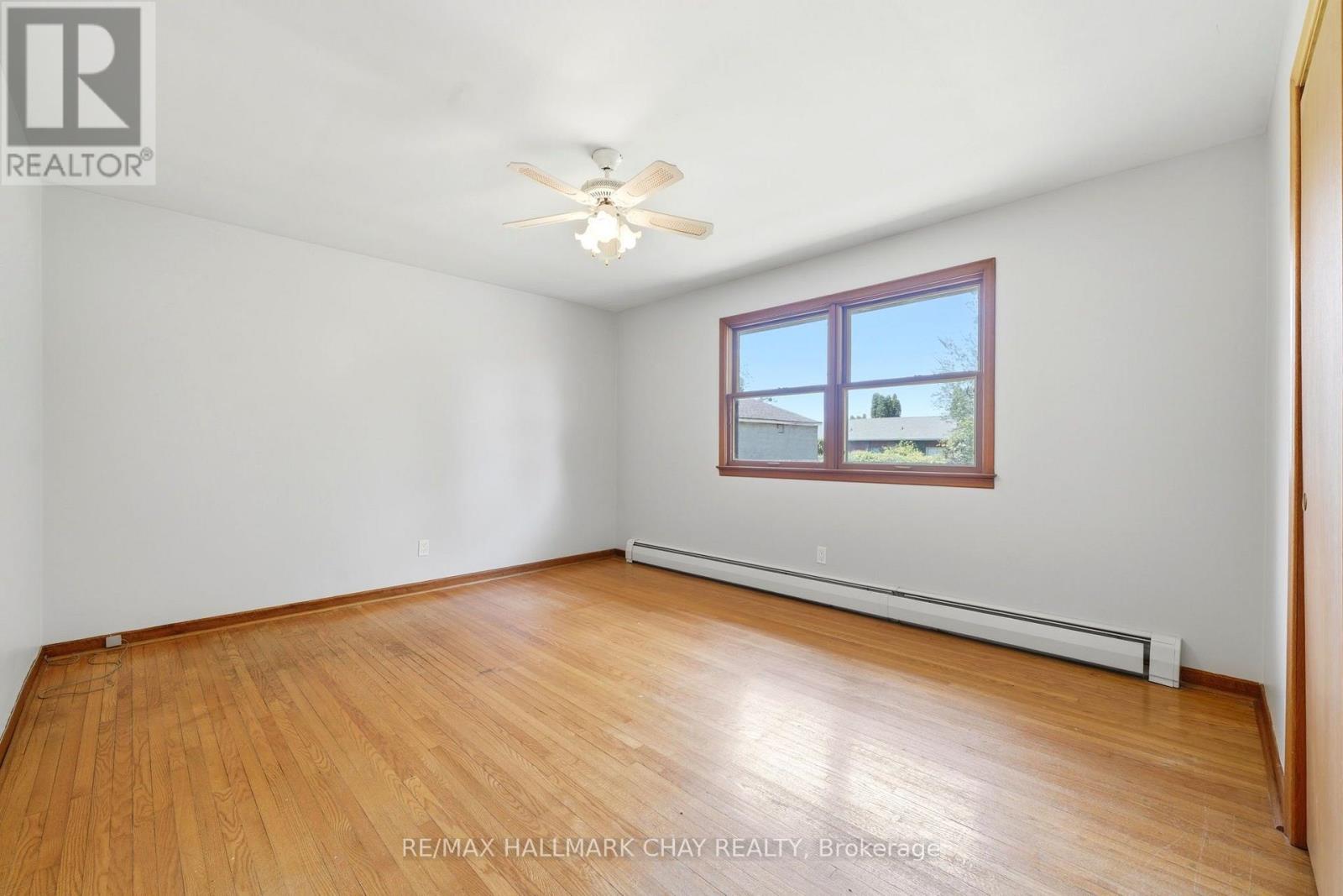 14 DOUGLAS DRIVE - 23
