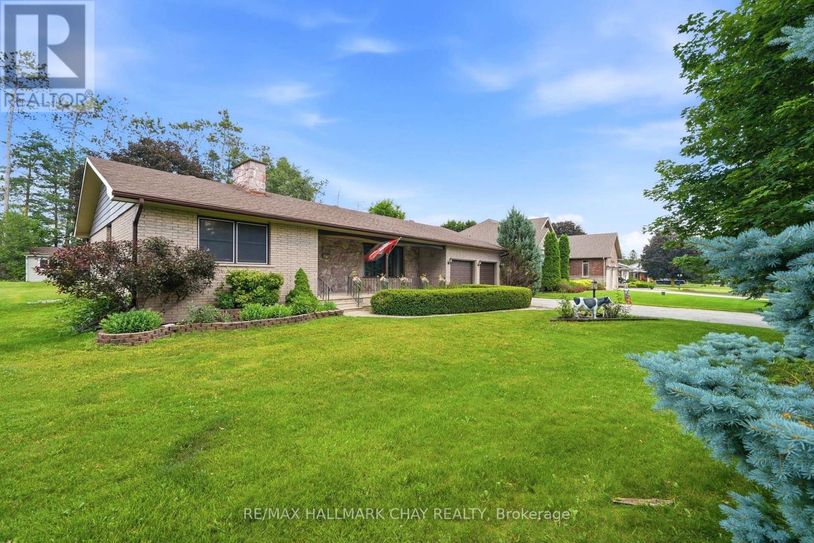14 DOUGLAS DRIVE - 3