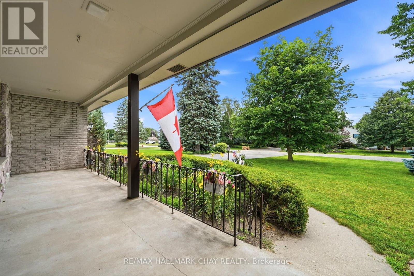 14 DOUGLAS DRIVE - 6