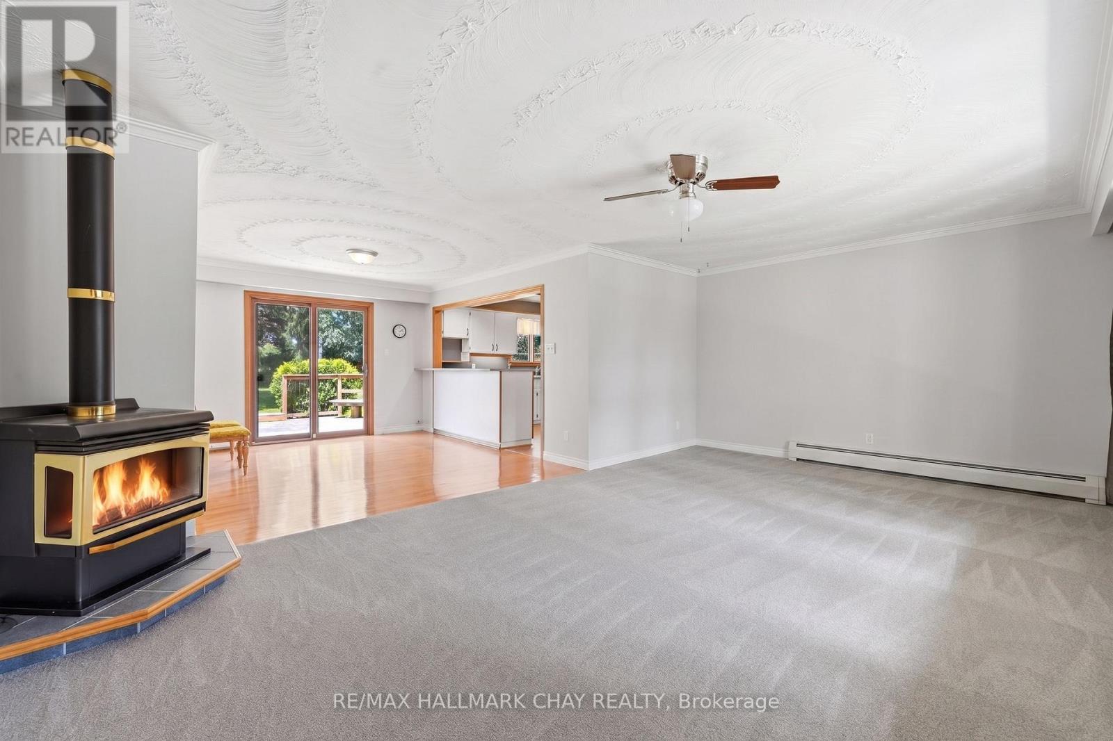 14 DOUGLAS DRIVE - 9