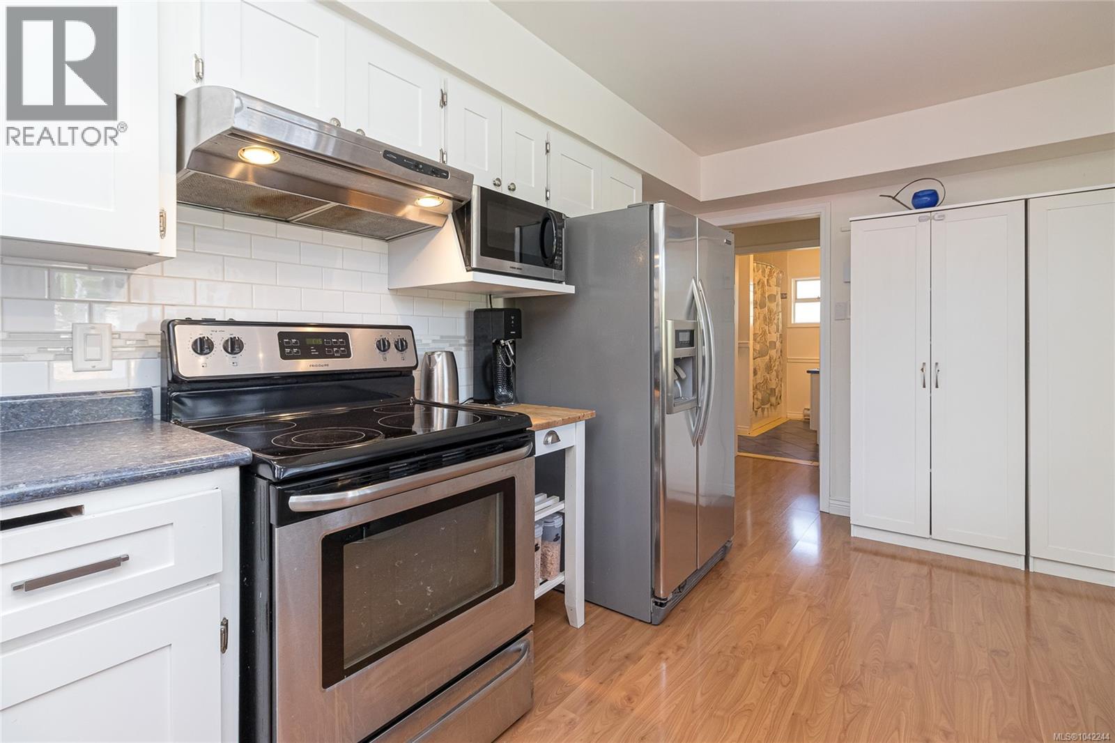 2142 Lannon Way - 10