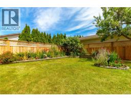2142 Lannon Way, Sidney, BC V8L4K2 Photo 24