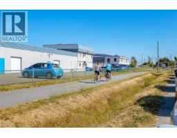2142 Lannon Way, Sidney, BC V8L4K2 Photo 34