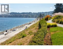 2142 Lannon Way, Sidney, BC V8L4K2 Photo 35