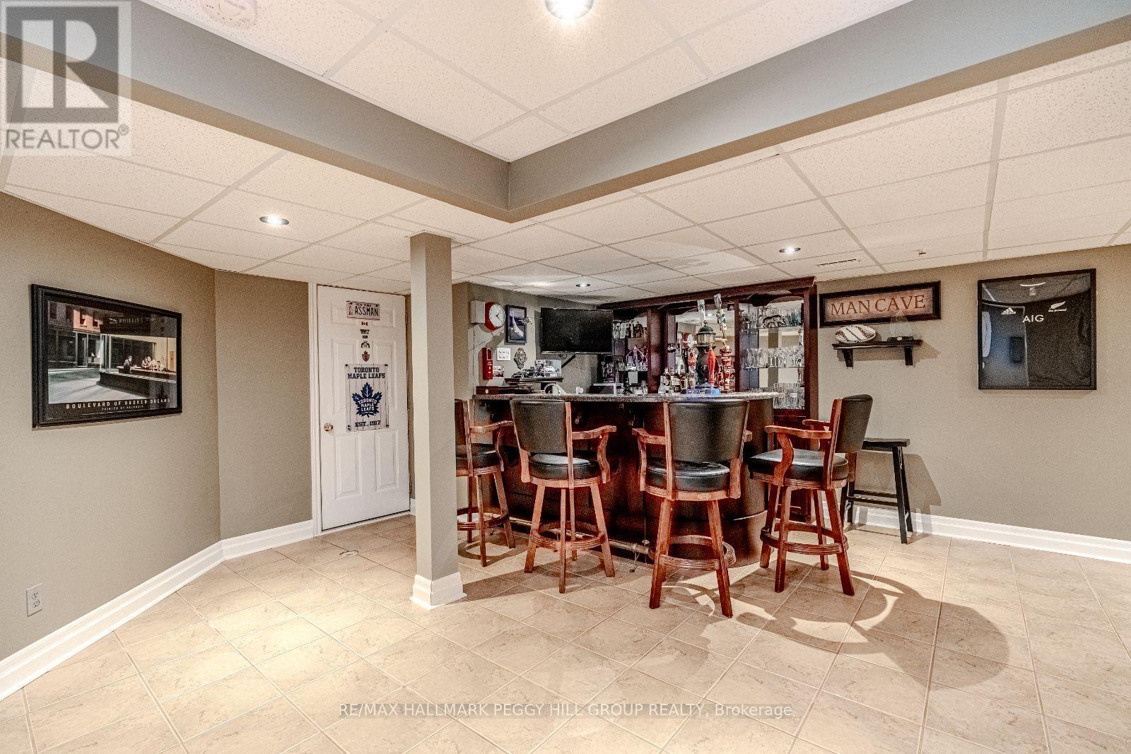 35 BENJAMIN LANE - Image 18