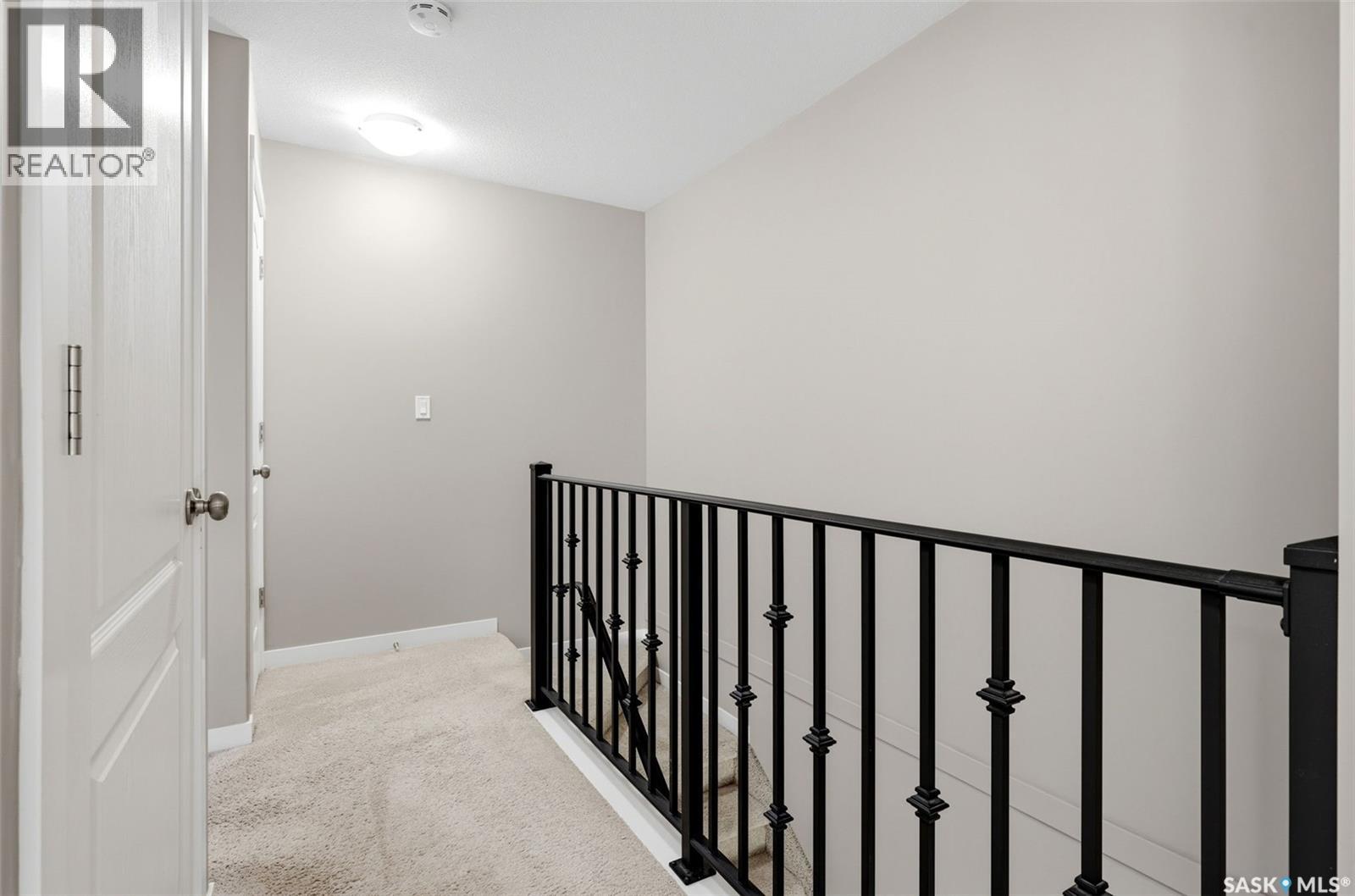 #1209 Grey STREET - 15