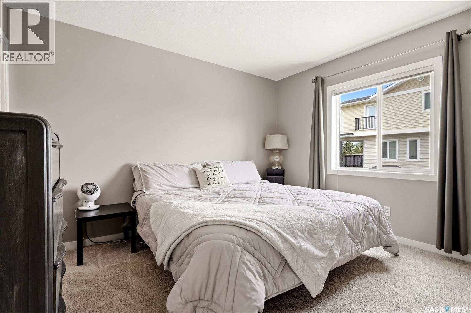 #1209 Grey STREET - 17