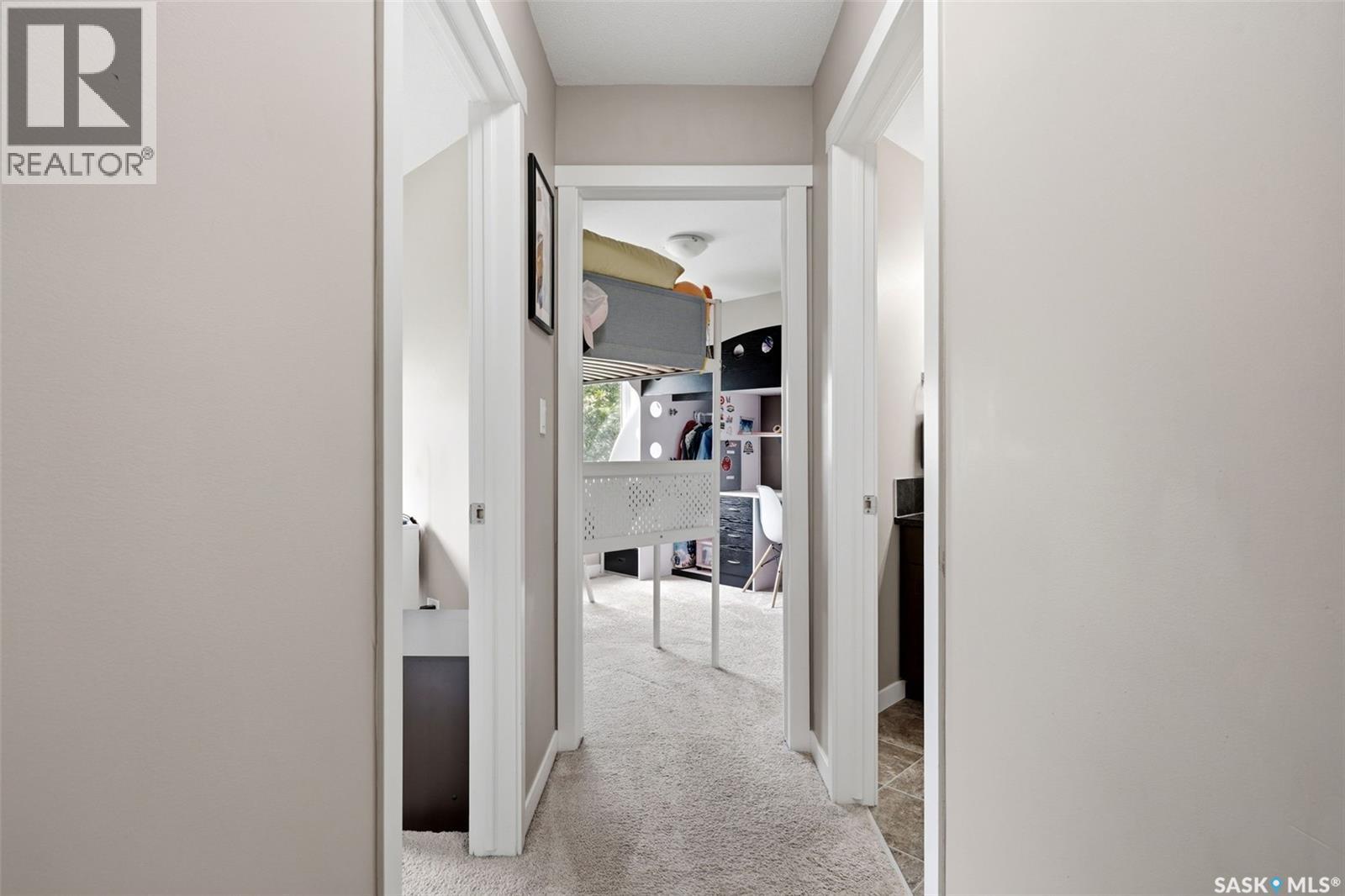 #1209 Grey STREET - 22