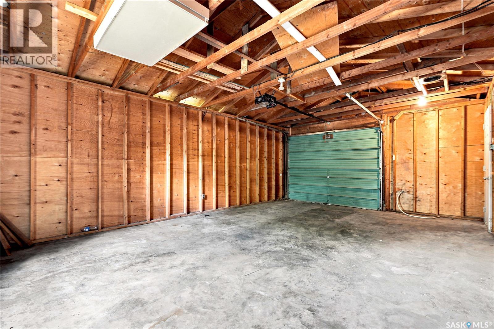 457 Meighen CRESCENT — photo 32