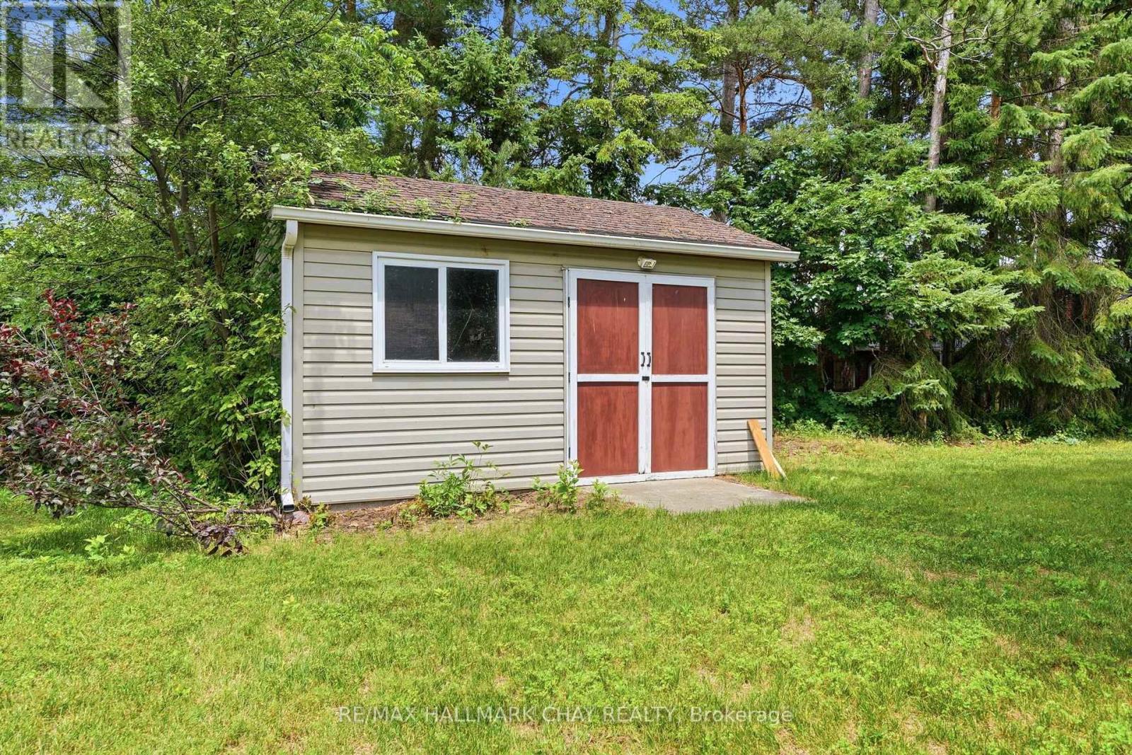 14 DOUGLAS DRIVE - 39