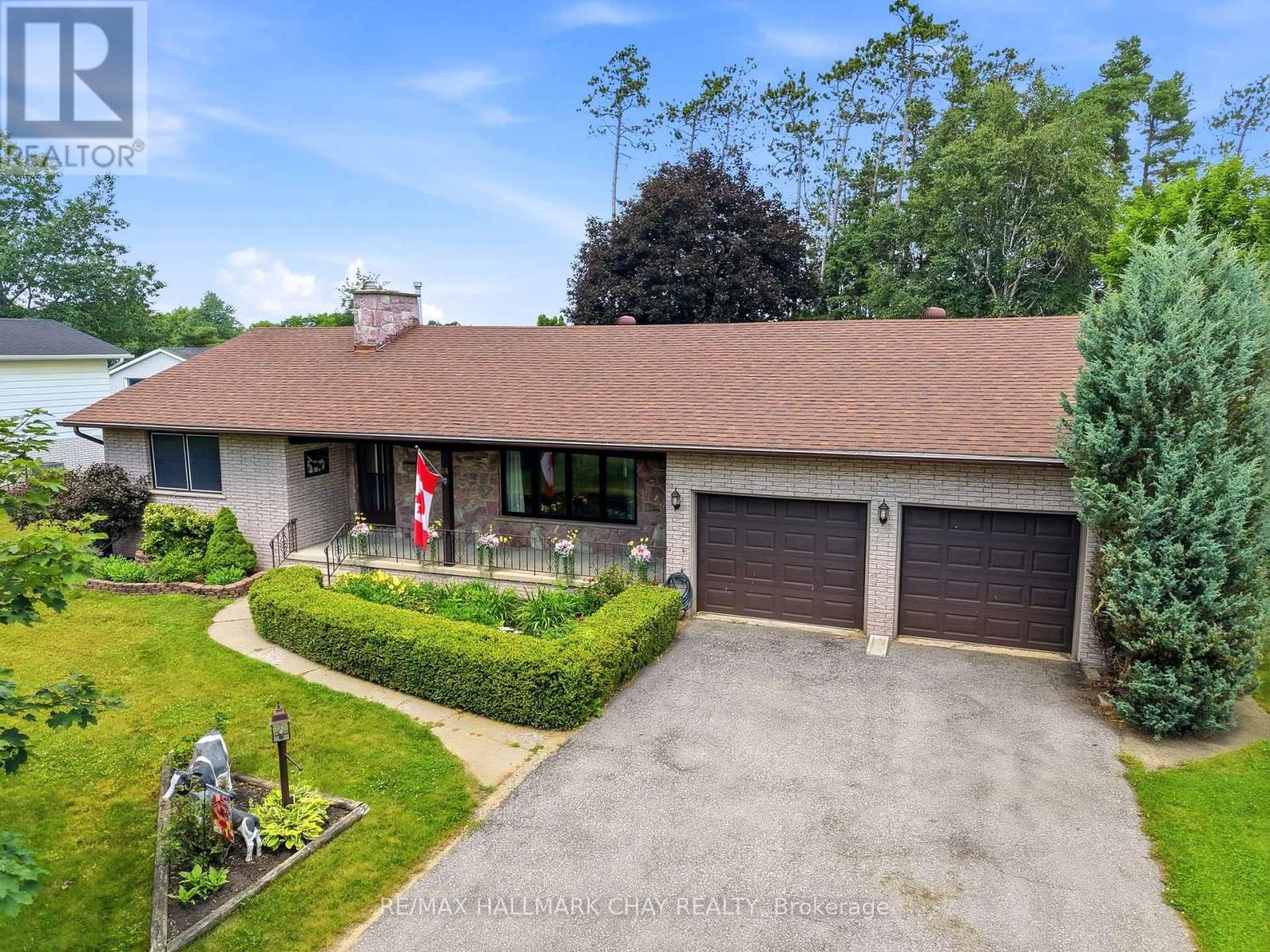 14 DOUGLAS DRIVE - 42