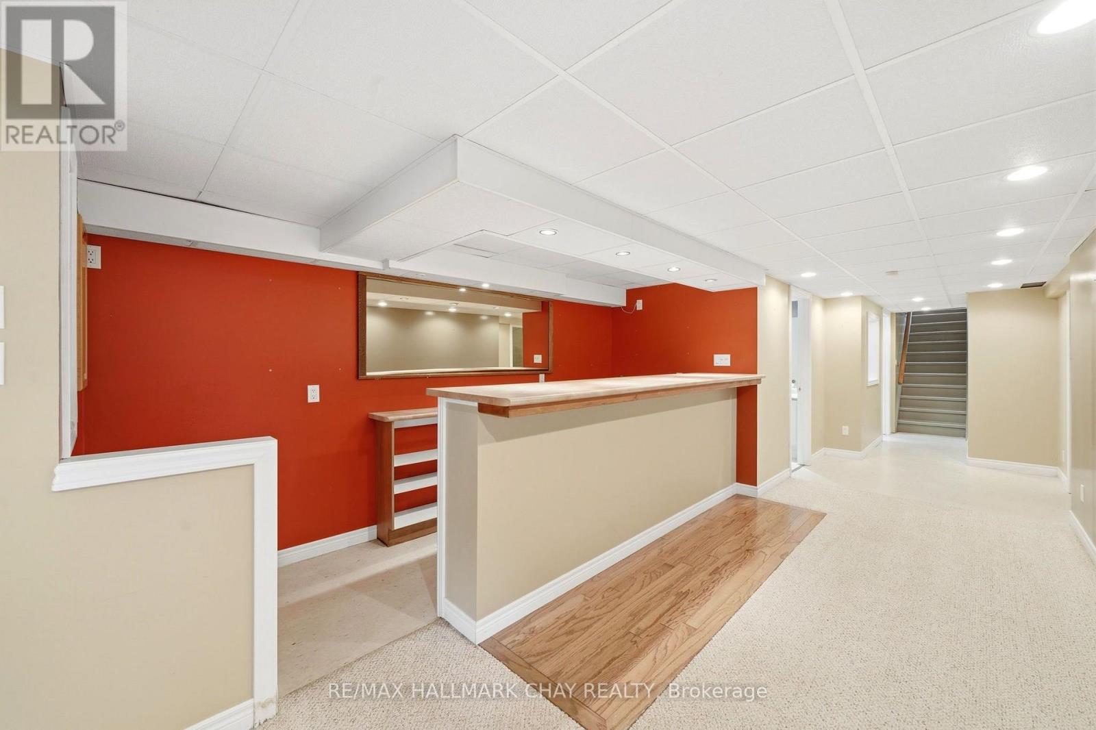 14 DOUGLAS DRIVE - 32
