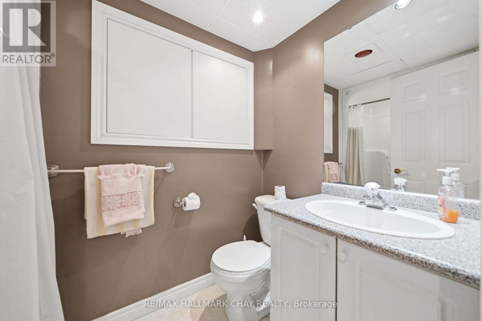 14 DOUGLAS DRIVE - 33
