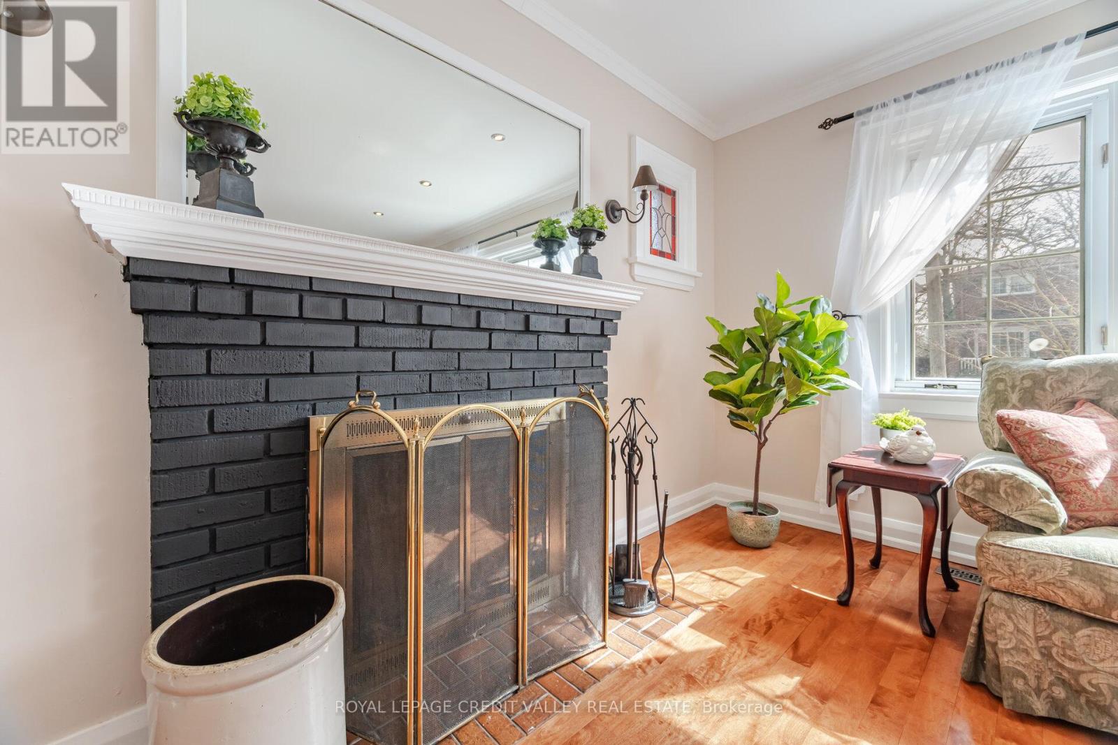 20 FLEMING AVENUE - 23