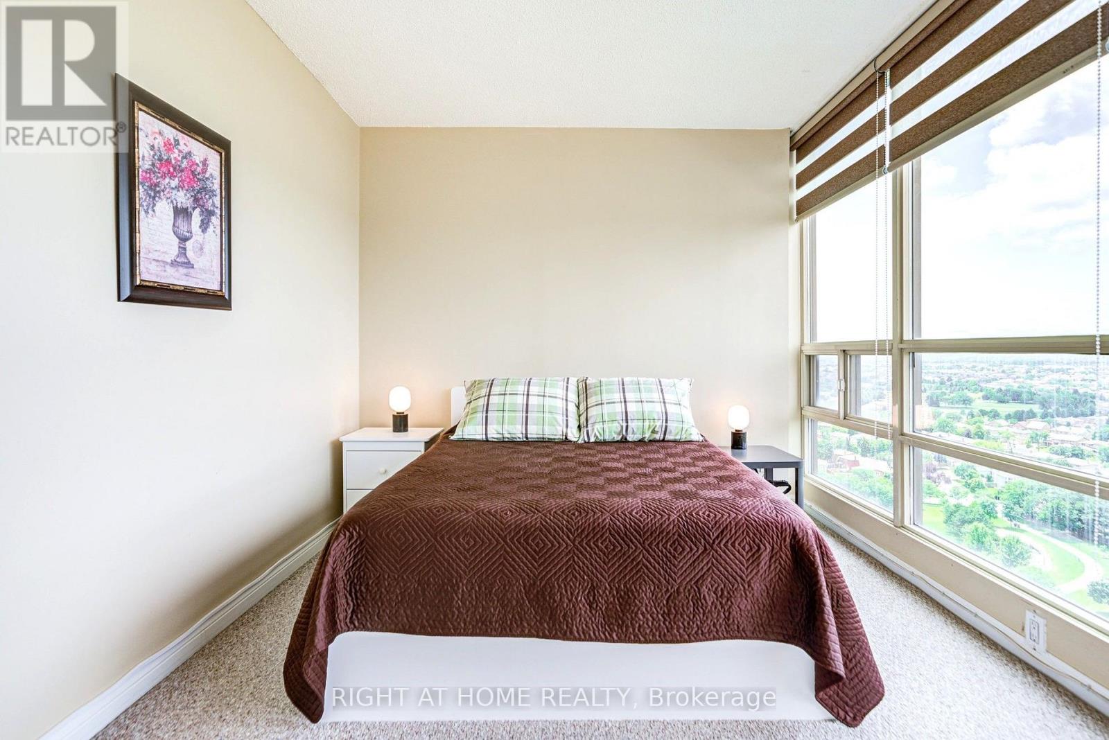 #2105 45 KINGSBRIDGE GARDEN CIRCLE - 29