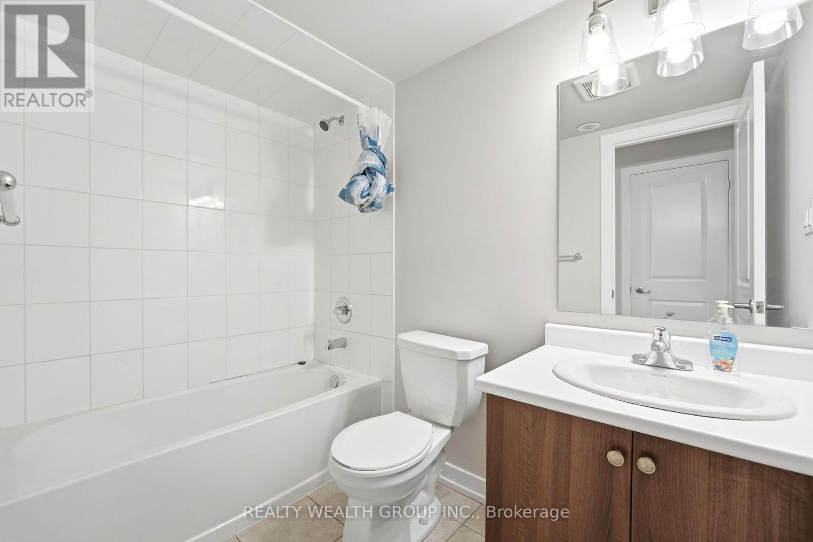 #253 60 PARROTTA DRIVE - 11