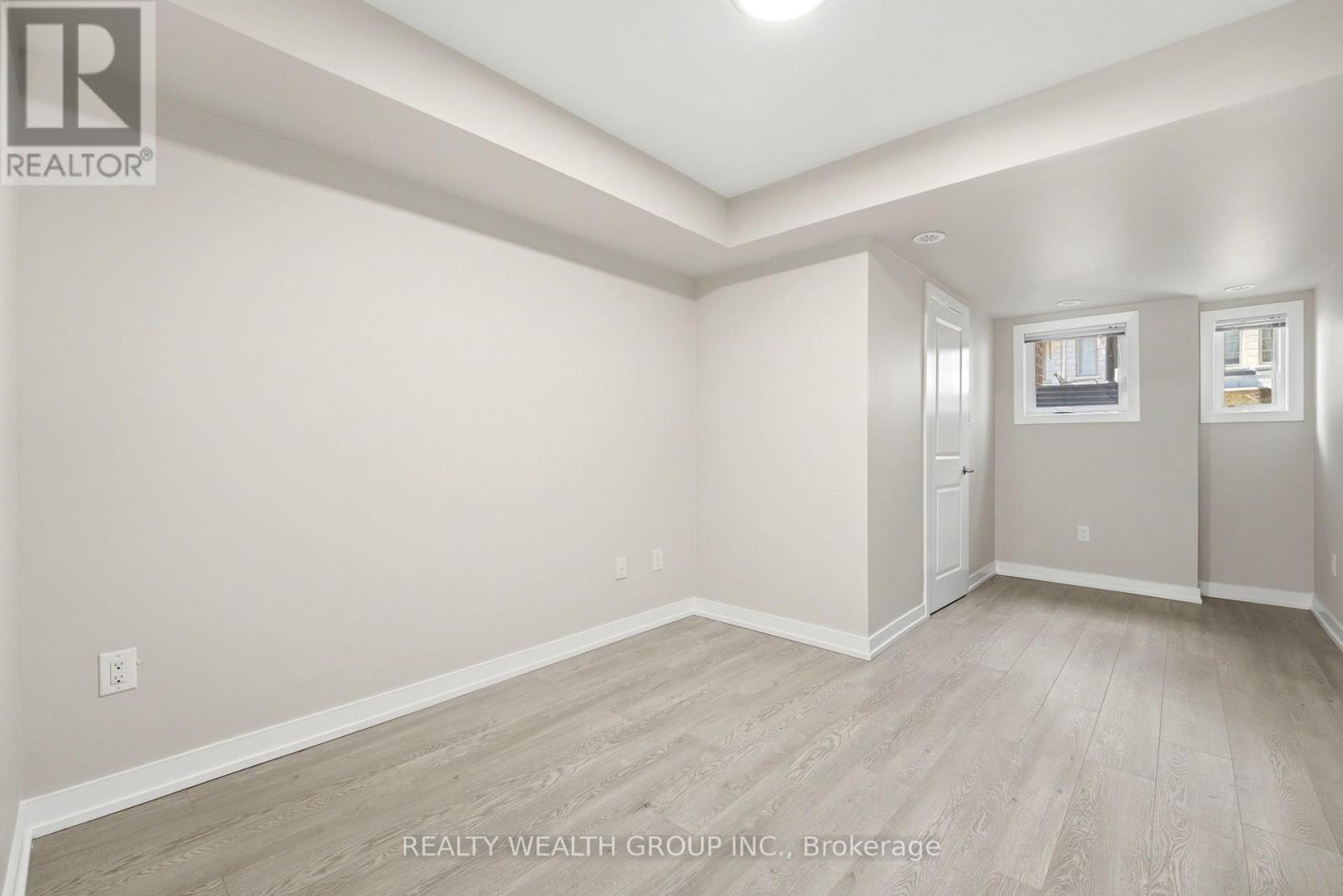 #253 60 PARROTTA DRIVE - 9