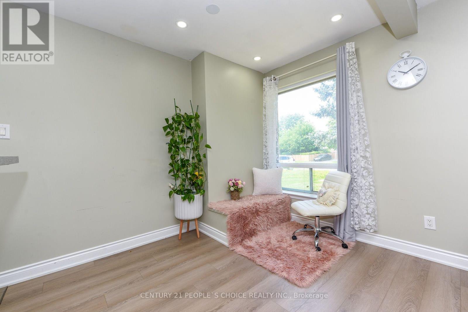 8 FIDELIA CRESCENT - 14