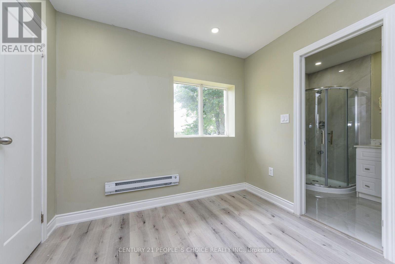 8 FIDELIA CRESCENT - 46