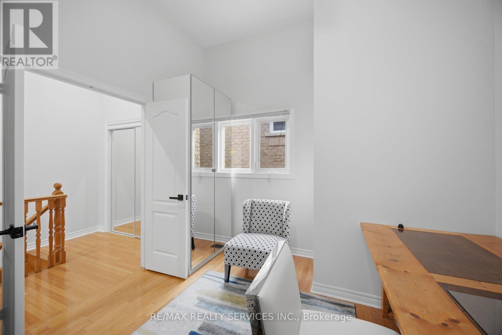 62 SIR JACOBS CRESCENT - 21