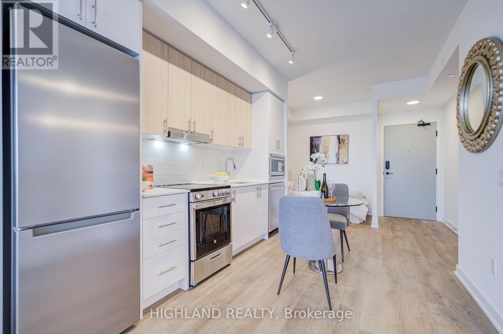 #3103 5081 HURONTARIO STREET - 16