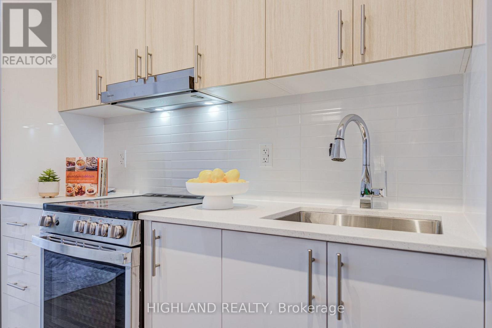 #3103 5081 HURONTARIO STREET - 18