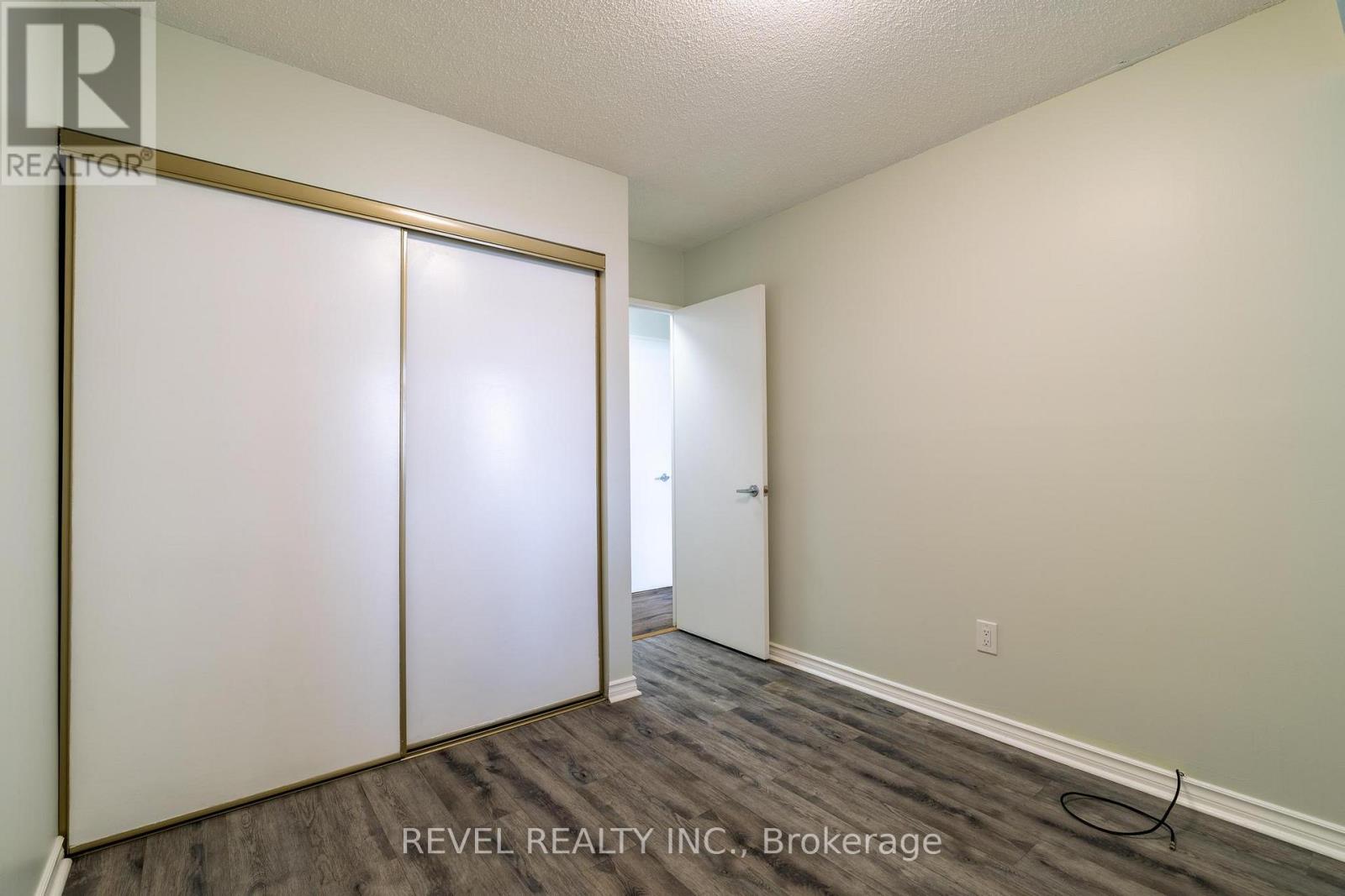 #306 3559 EGLINTON AVENUE W - 19