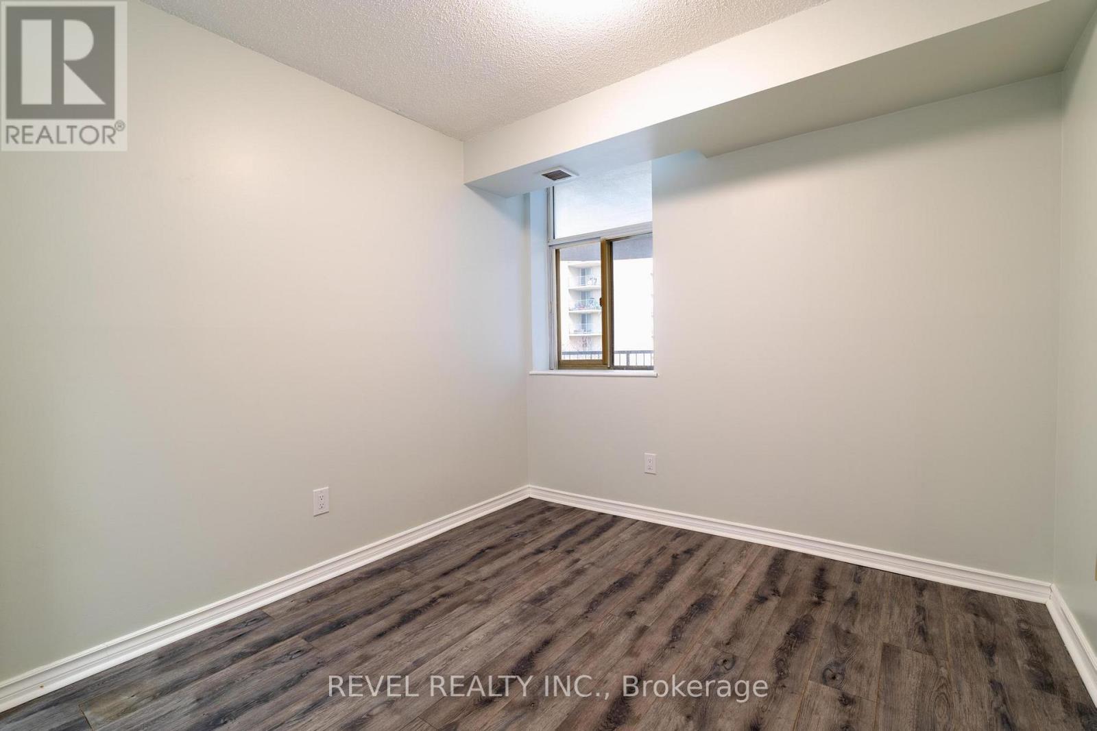 #306 3559 EGLINTON AVENUE W - 20
