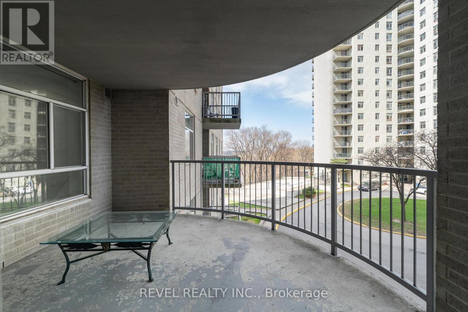 #306 3559 EGLINTON AVENUE W - 26