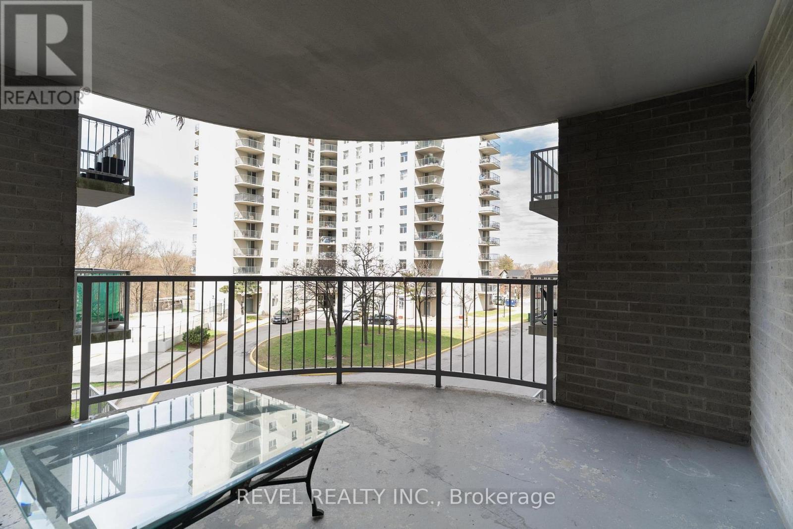 #306 3559 EGLINTON AVENUE W - 27