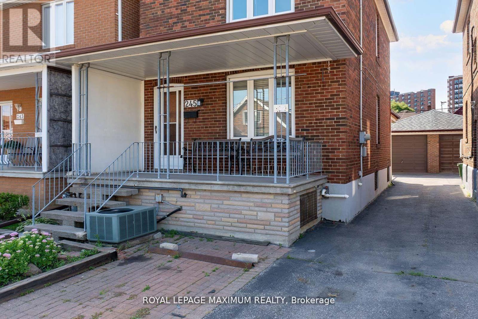 245 BELGRAVIA AVENUE - 5