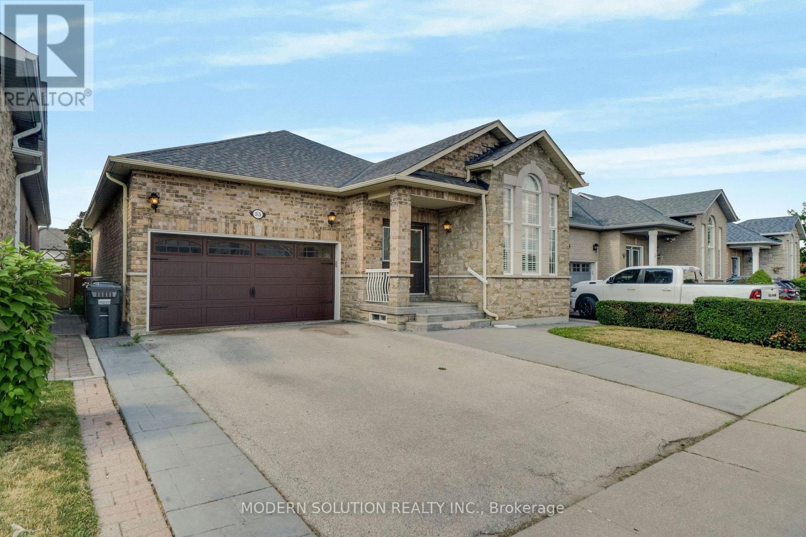53 ELLWOOD DRIVE W - 2