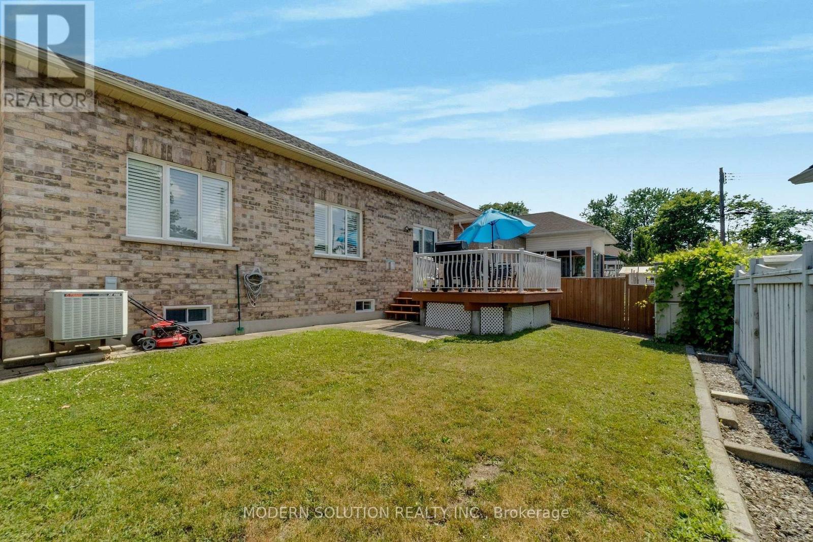53 ELLWOOD DRIVE W - 43
