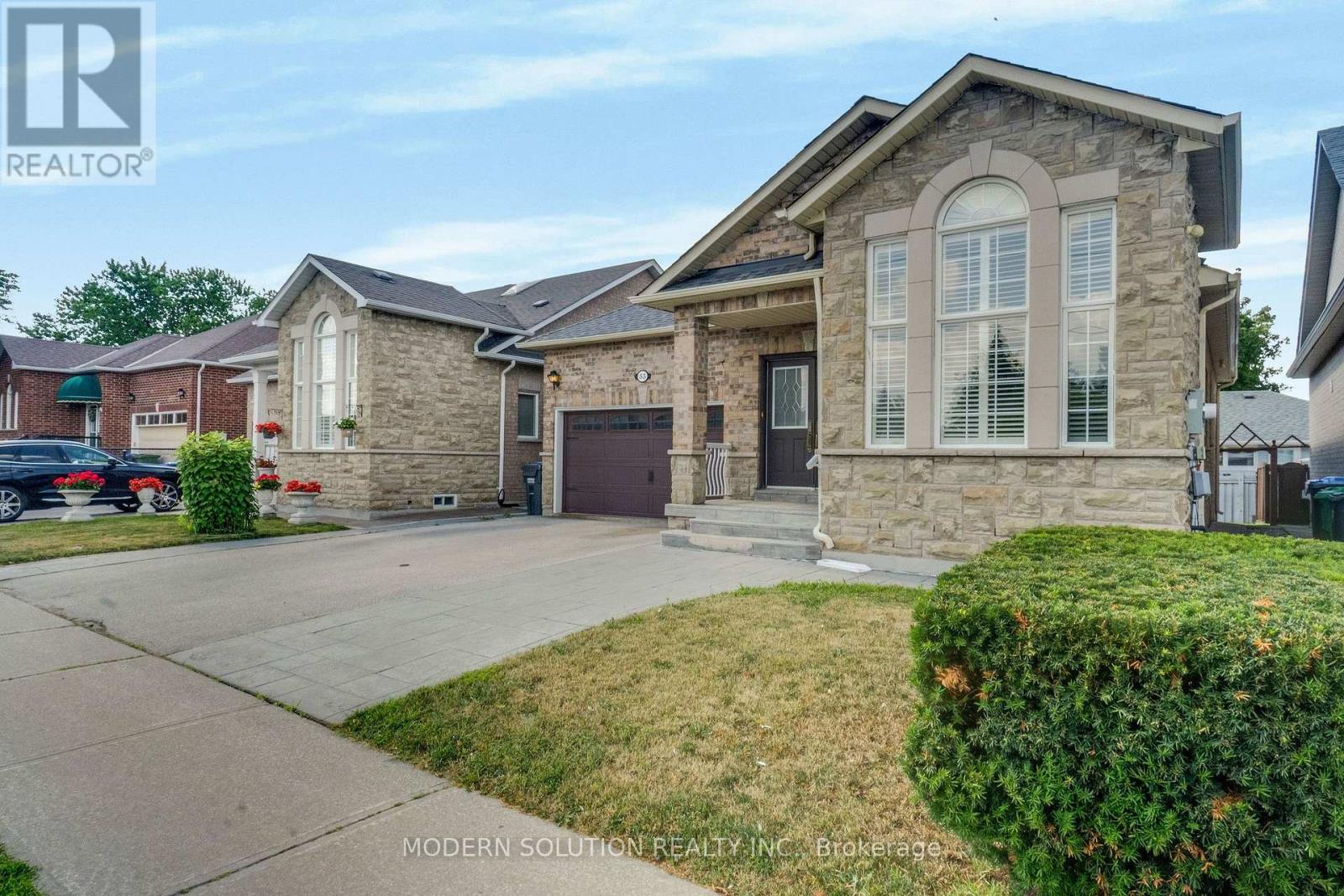 53 ELLWOOD DRIVE W - 48