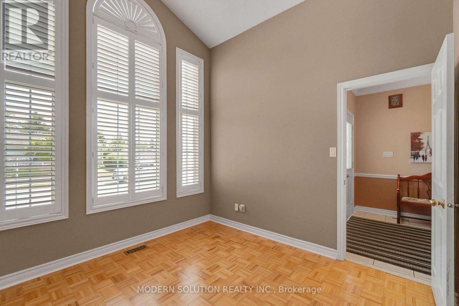 53 ELLWOOD DRIVE W - 8